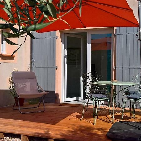 Le Chemin De Lauzieres Hotel Octon Kültér fotó