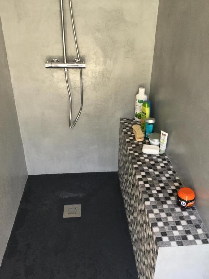 Le Chemin De Lauzieres Hotel Octon Kültér fotó