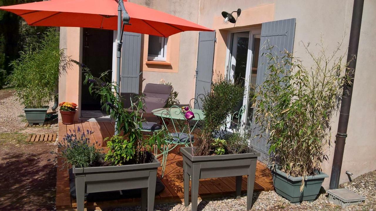 Le Chemin De Lauzieres Hotel Octon Kültér fotó